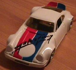 1972 Porsche 911 - Autographed by De Lespinay